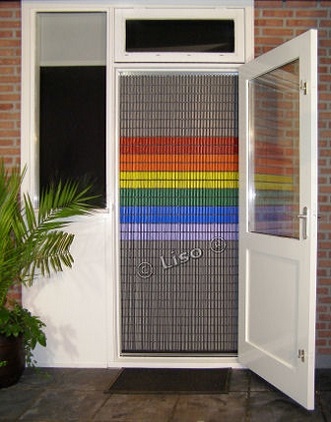 stippent-product-liso-vlieggordijn-regenboog-vlag